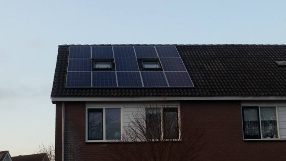 13 Axitec Solar 270 wp poly panelen met de nieuwste SolarEdge omvormer inclusief monitoring